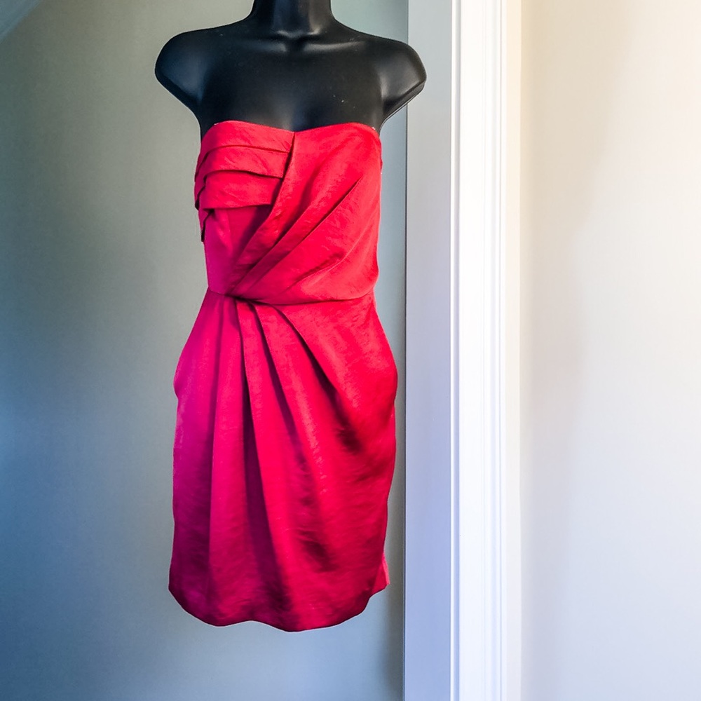 BCBGENERATION red strapless size 4 dress
